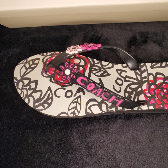 Coach Kerrie Poppy Size 6 New in Box - Picture 2 of 4